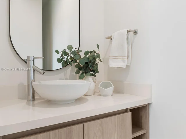 1661 SW 19th Ter, Miami FL 33145