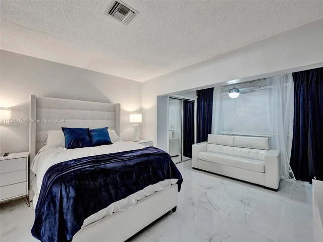 1801 Presidential Way # D202, West Palm Beach FL 33401