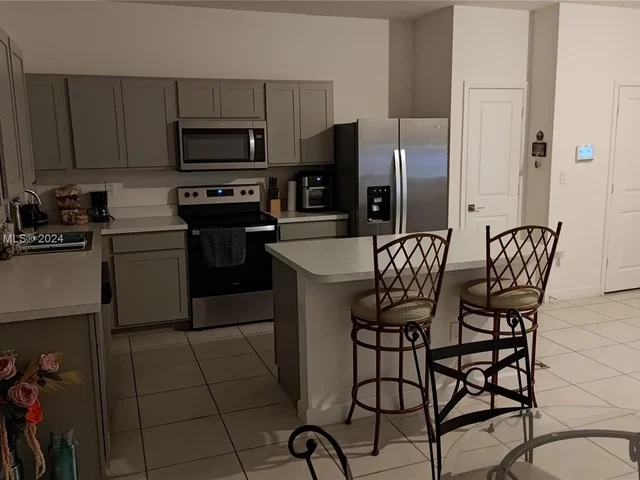 669 SW 11th St # 669, Florida City FL 33034