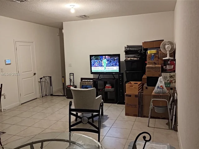 669 SW 11th St # 669, Florida City FL 33034