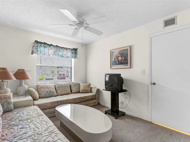 3235 S Carambola Cir S # 23118, Coconut Creek FL 33066