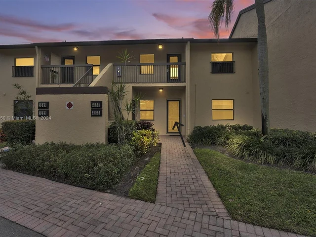 3235 S Carambola Cir S # 23118, Coconut Creek FL 33066