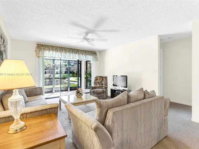 3235 S Carambola Cir S # 23118, Coconut Creek FL 33066