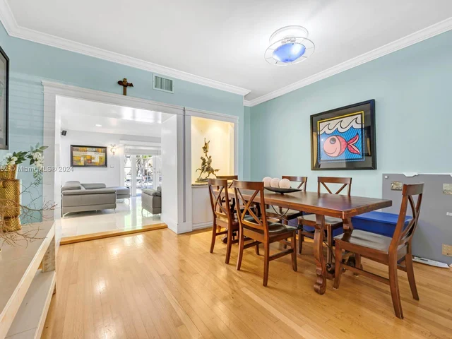 1535 SW 13th St, Miami FL 33145