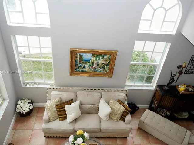 15792 NW 15th Ct, Pembroke Pines FL 33028