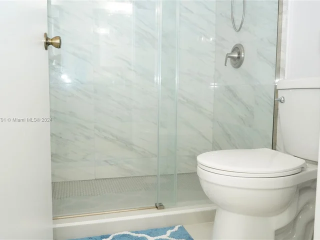 15792 NW 15th Ct, Pembroke Pines FL 33028