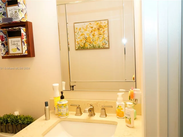 15792 NW 15th Ct, Pembroke Pines FL 33028