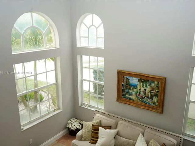 15792 NW 15th Ct, Pembroke Pines FL 33028