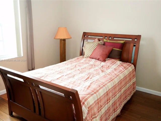 15792 NW 15th Ct, Pembroke Pines FL 33028