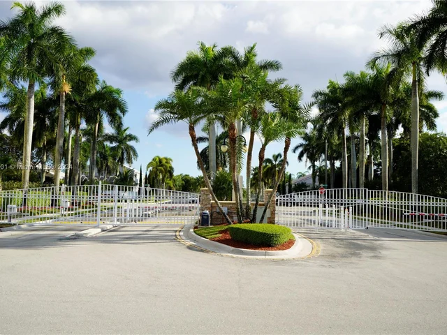 15792 NW 15th Ct, Pembroke Pines FL 33028