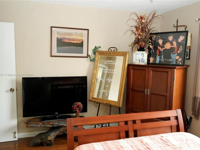 15792 NW 15th Ct, Pembroke Pines FL 33028