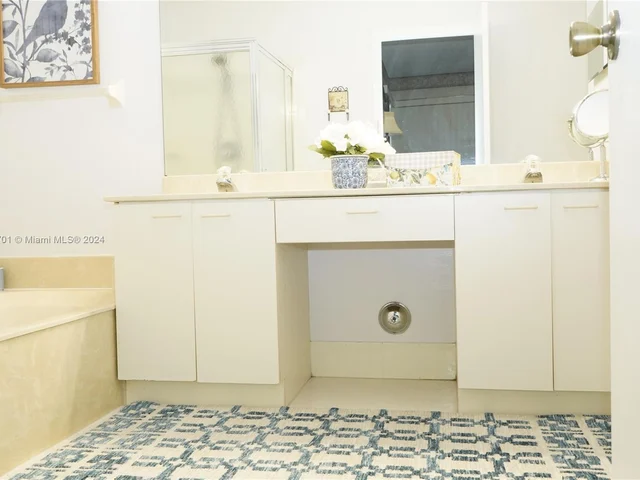 15792 NW 15th Ct, Pembroke Pines FL 33028