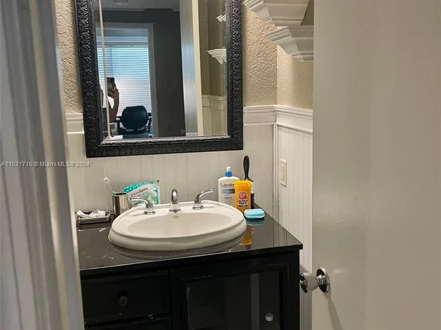 2303 N Congress Ave # 27, Boynton Beach FL 33426