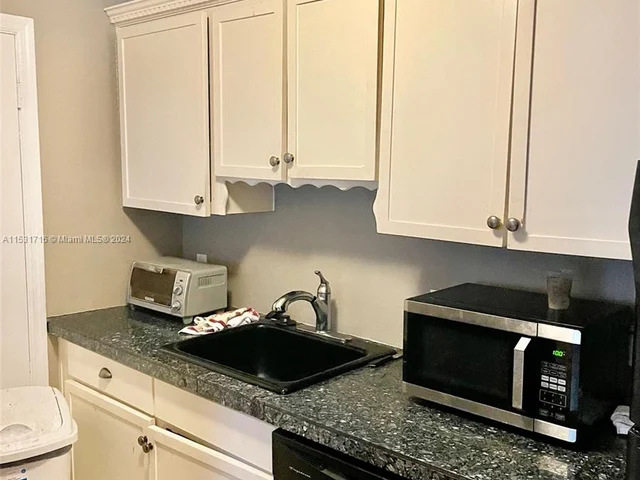 2303 N Congress Ave # 27, Boynton Beach FL 33426