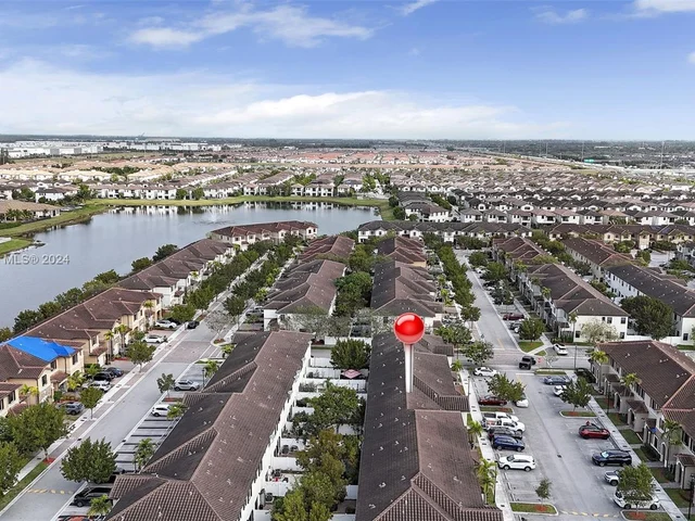 9244 W 33rd Way, Hialeah FL 33018