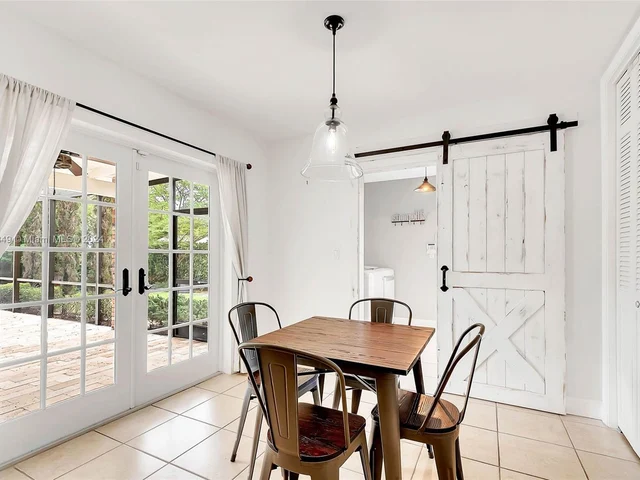 7540 SW 174th St, Palmetto Bay FL 33157