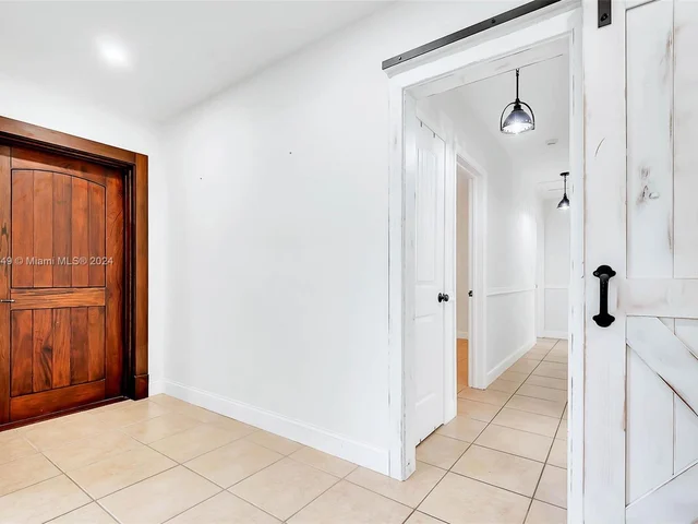 7540 SW 174th St, Palmetto Bay FL 33157