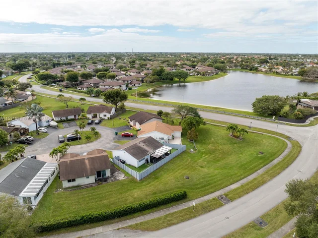 4225 SW 138th Ct, Miami FL 33175