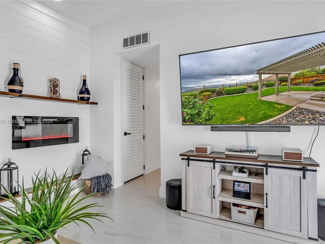 4225 SW 138th Ct, Miami FL 33175