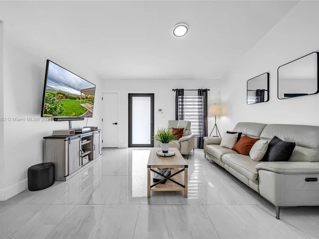 4225 SW 138th Ct, Miami FL 33175