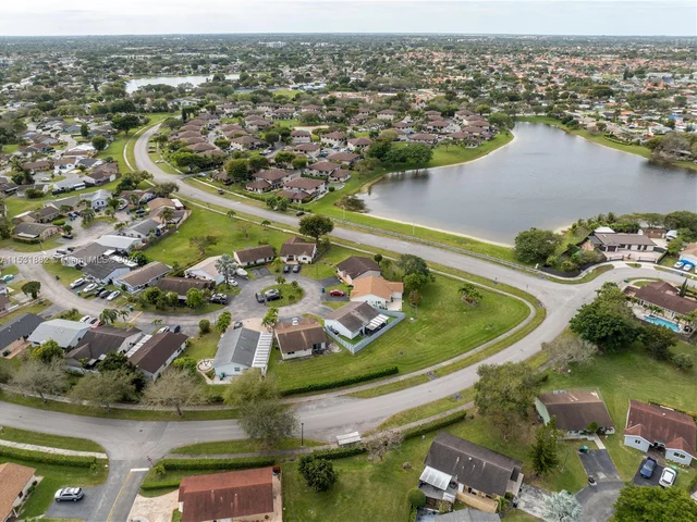 4225 SW 138th Ct, Miami FL 33175