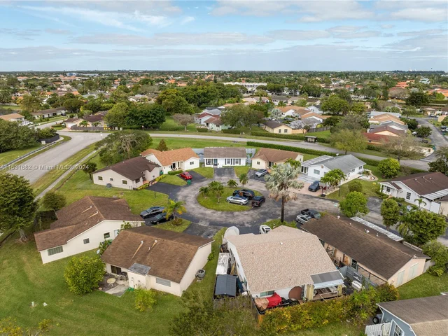 4225 SW 138th Ct, Miami FL 33175