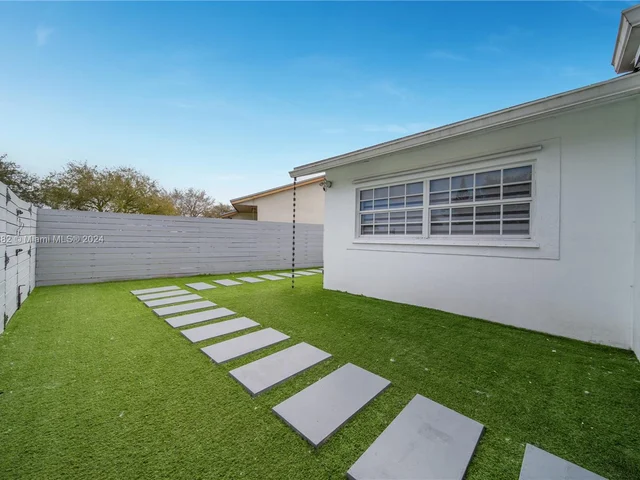 4225 SW 138th Ct, Miami FL 33175