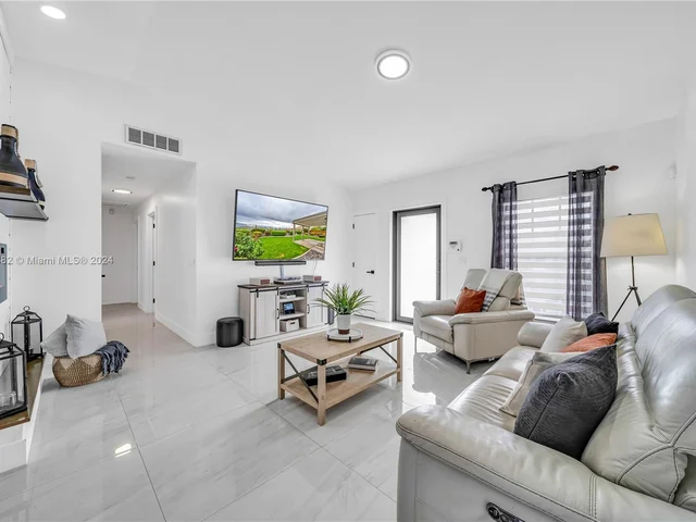 4225 SW 138th Ct, Miami FL 33175