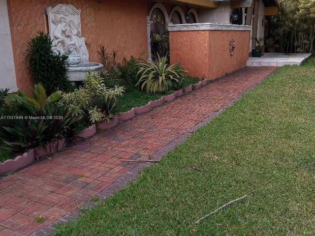 5200 SW 122nd Ave, Miami FL 33175