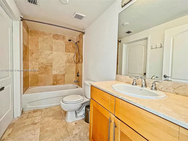 945 Michigan Ave # 5, Miami Beach FL 33139
