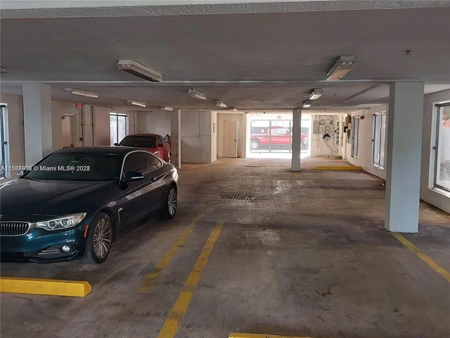 945 Michigan Ave # 5, Miami Beach FL 33139