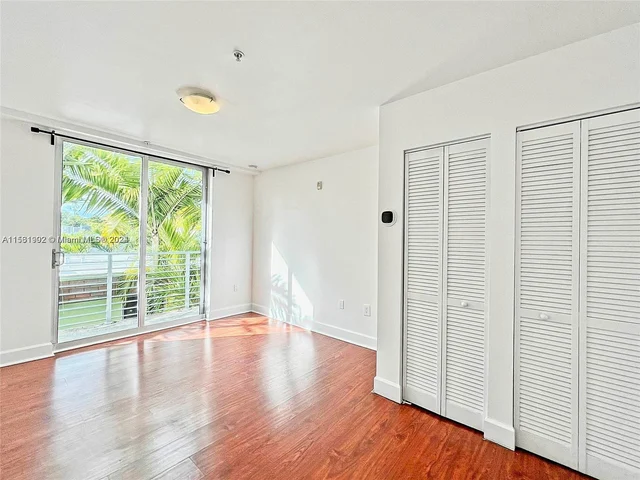 945 Michigan Ave # 5, Miami Beach FL 33139
