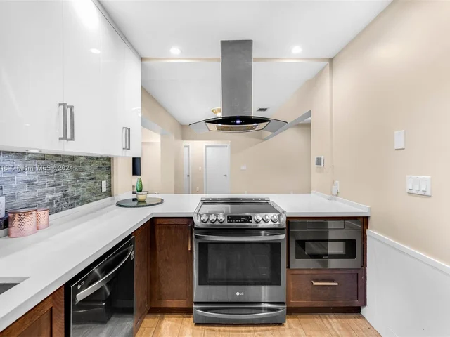 822 Almeria Ave, Coral Gables FL 33134