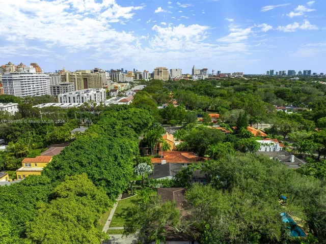 822 Almeria Ave, Coral Gables FL 33134