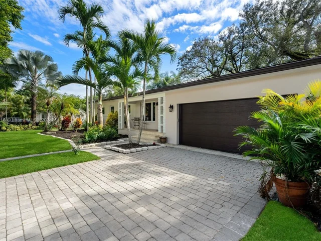 822 Almeria Ave, Coral Gables FL 33134