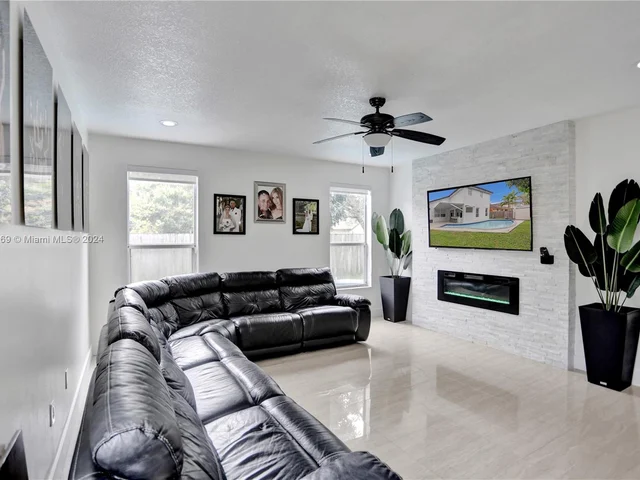 15820 SW 148th Ter, Miami FL 33196