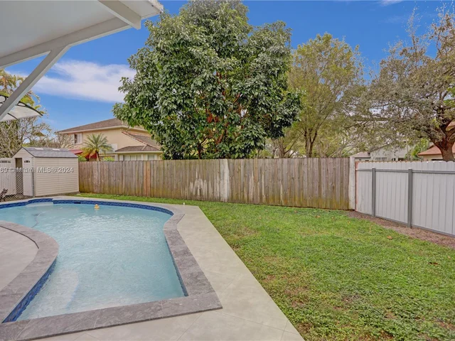 15820 SW 148th Ter, Miami FL 33196