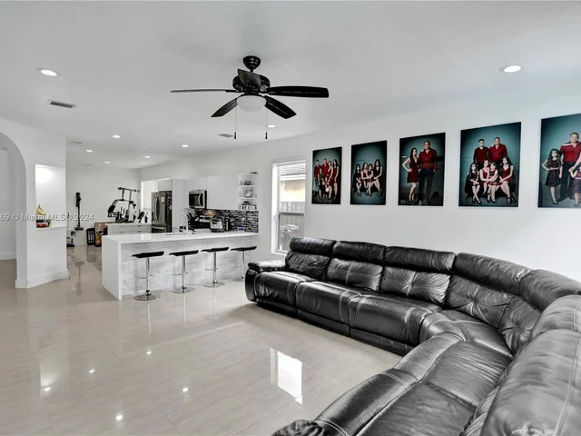 15820 SW 148th Ter, Miami FL 33196