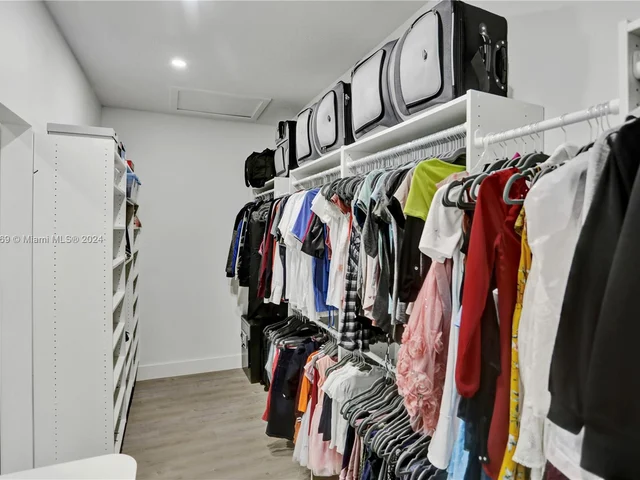 15820 SW 148th Ter, Miami FL 33196