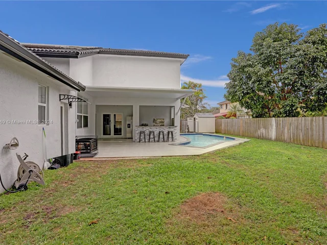 15820 SW 148th Ter, Miami FL 33196