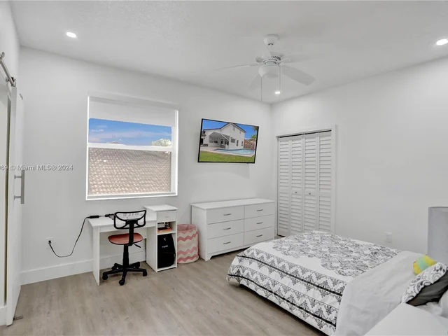 15820 SW 148th Ter, Miami FL 33196