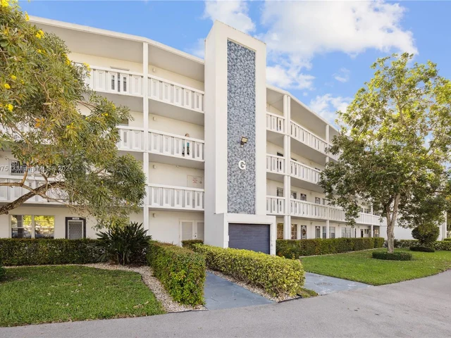 1011 Newport G # 1011, Deerfield Beach FL 33442