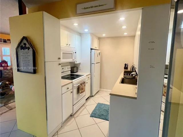 1011 Newport G # 1011, Deerfield Beach FL 33442