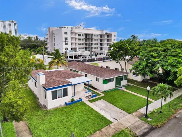 1853 Madison St # 2, Hollywood FL 33020