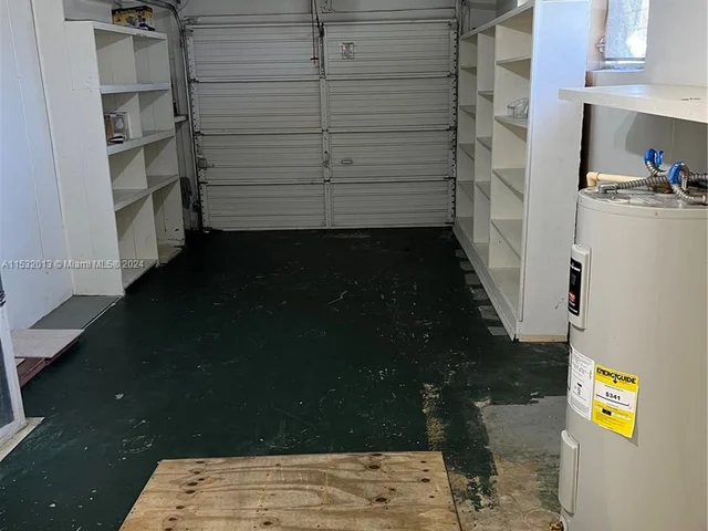 1001 SW 72nd Ave, Pembroke Pines FL 33023