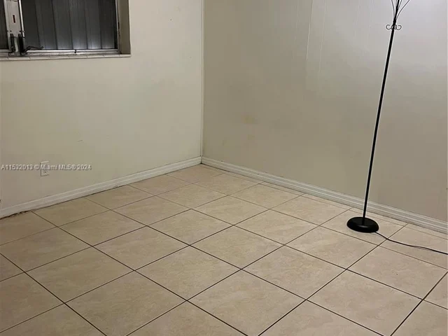 1001 SW 72nd Ave, Pembroke Pines FL 33023