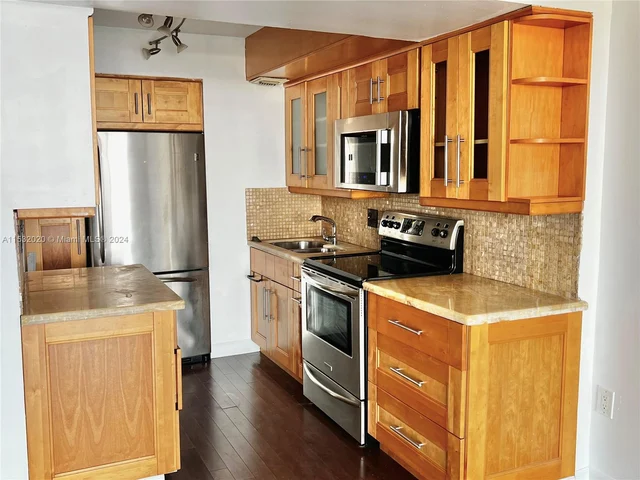 2841 NE 163rd St # 1007, North Miami Beach FL 33160