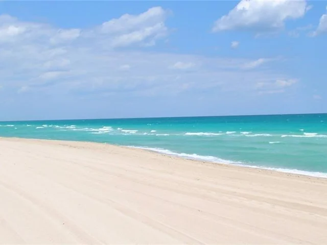 2841 NE 163rd St # 1007, North Miami Beach FL 33160