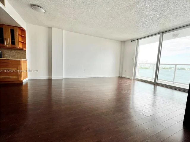 2841 NE 163rd St # 1007, North Miami Beach FL 33160