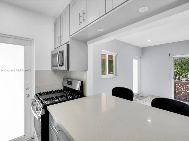 644 Meridian Ave # 1, Miami Beach FL 33139